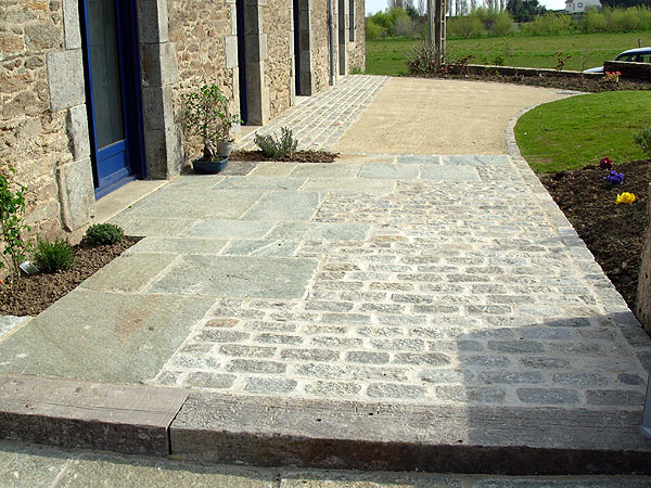 Dallage, terrasse, chape pavée à La Roche-des-Arnauds